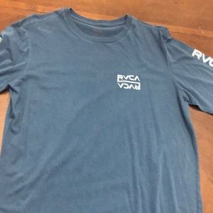 Men’s medium RVCA long sleeve tee